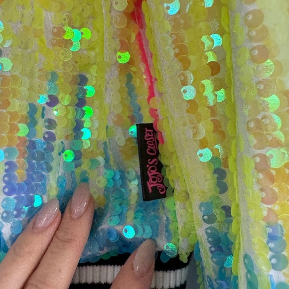 Nickelodeon JoJo's Closet Rainbow Flip Sequin Bomber Jacket Child Size 4/5 - Picture 4 of 7